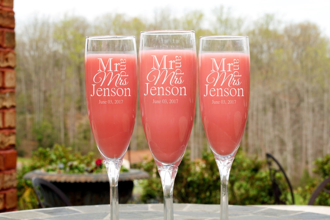 Mr and Mrs | 6oz Champagne Flute